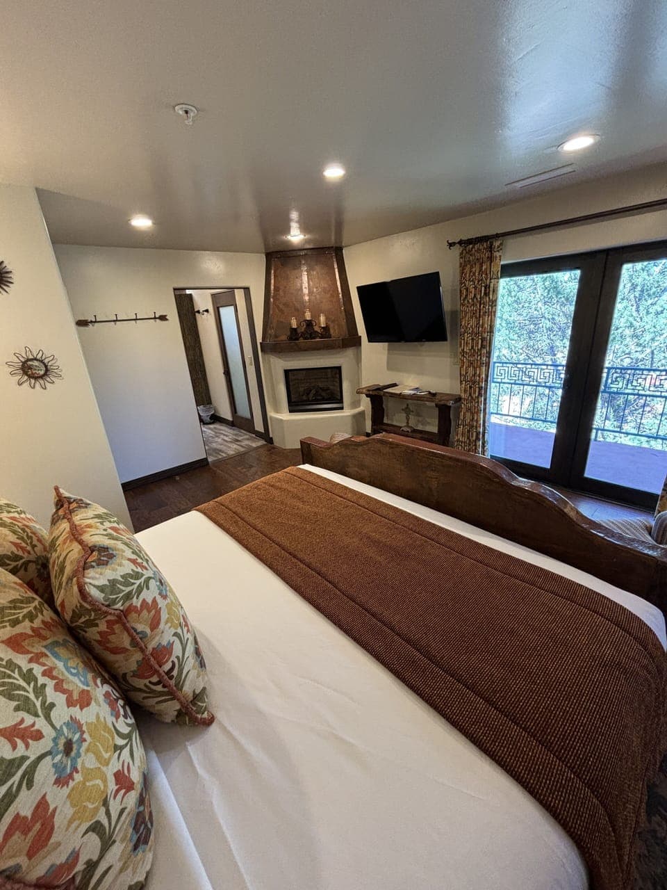 Deluxe Room, 1 King Bed (Copper Canyon) | Premium bedding, in-room safe, individually decorated, blackout drapes
