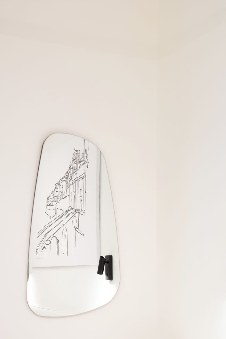 Basic Double Room | In-room safe, desk, blackout drapes, free WiFi