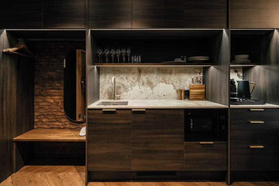 Deluxe Suite, Balcony, Hill View | Private kitchen | Oven, coffee/tea maker, electric kettle