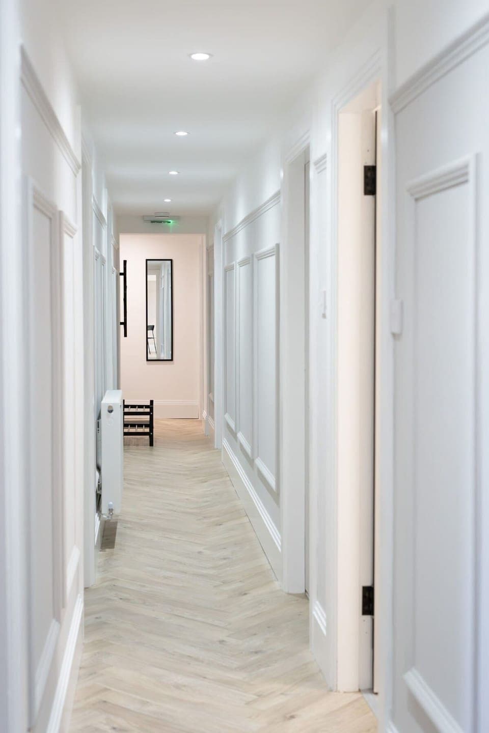 Apartment | 5 bedrooms, desk