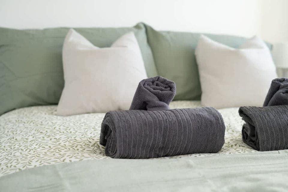 Apartment | 5 bedrooms, desk