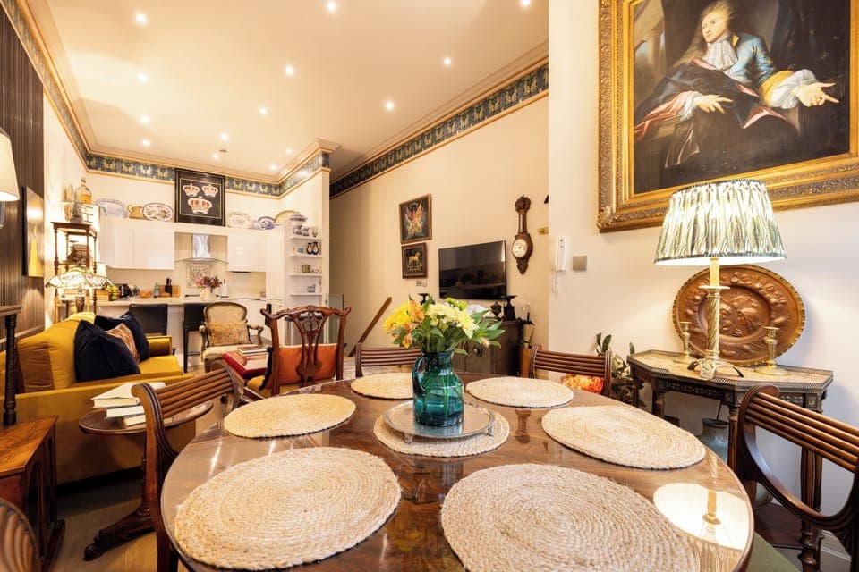 Apartment | Dining
