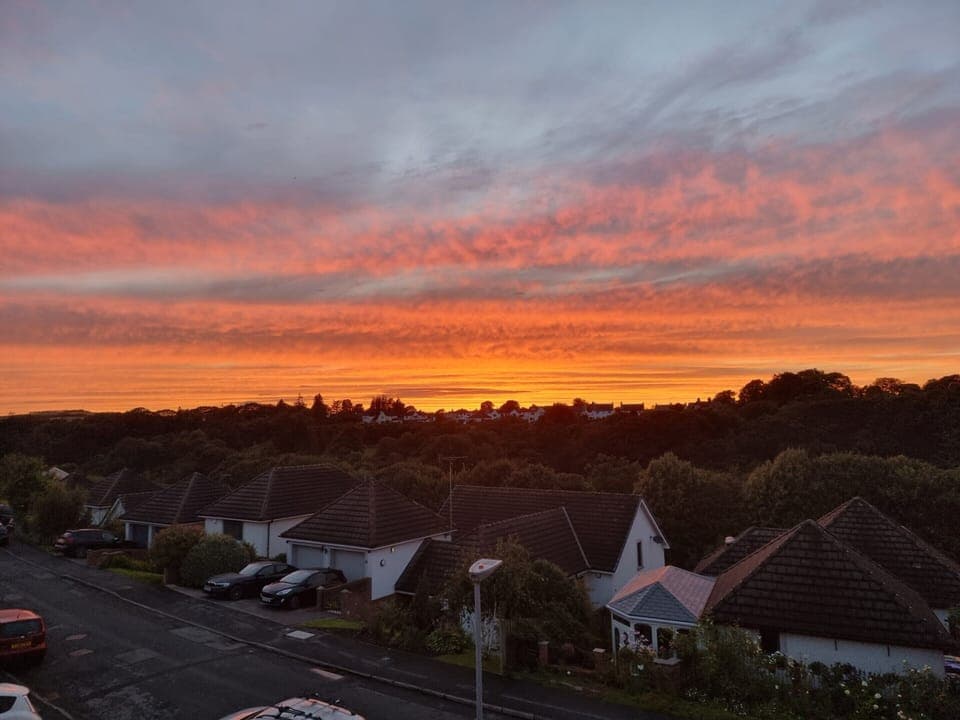 Cottage | Parking | Free self parking