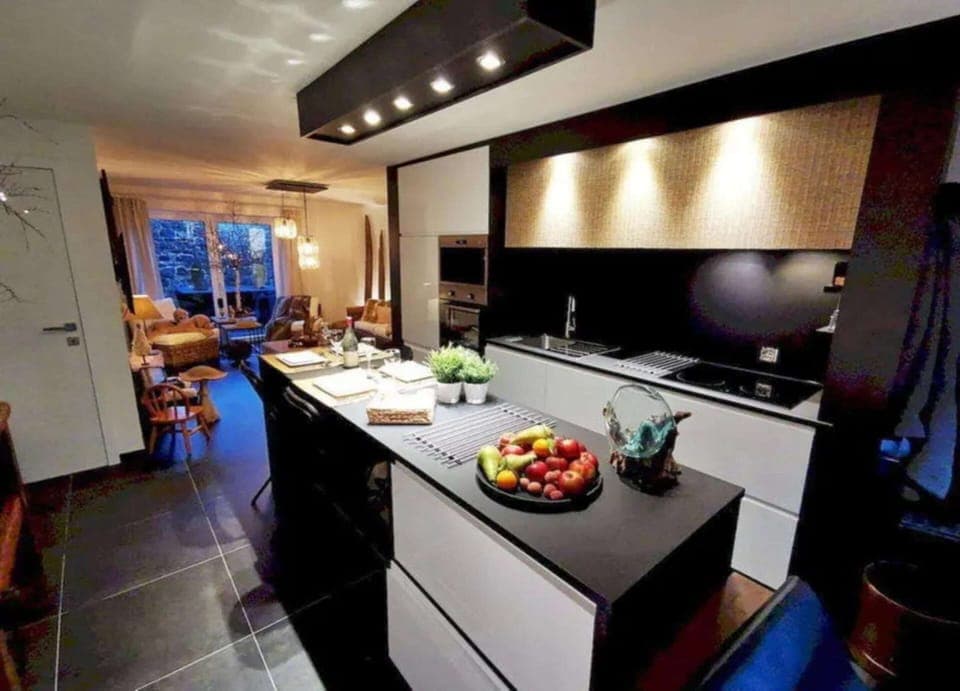 House | Private kitchen | Highchair