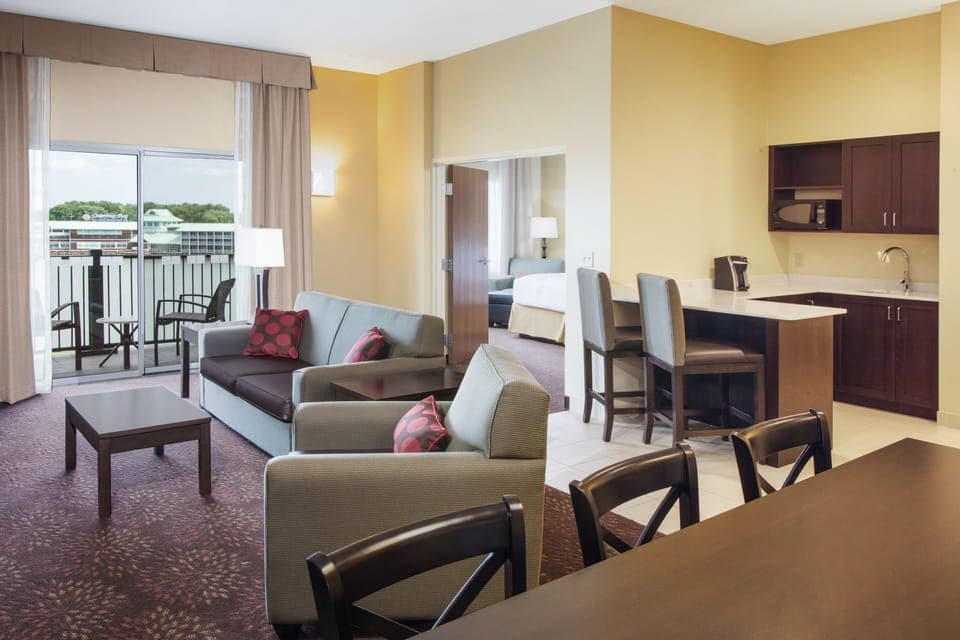Suite, 1 King Bed (Mini Fridge) | In-room safe, desk, laptop workspace, iron/ironing board