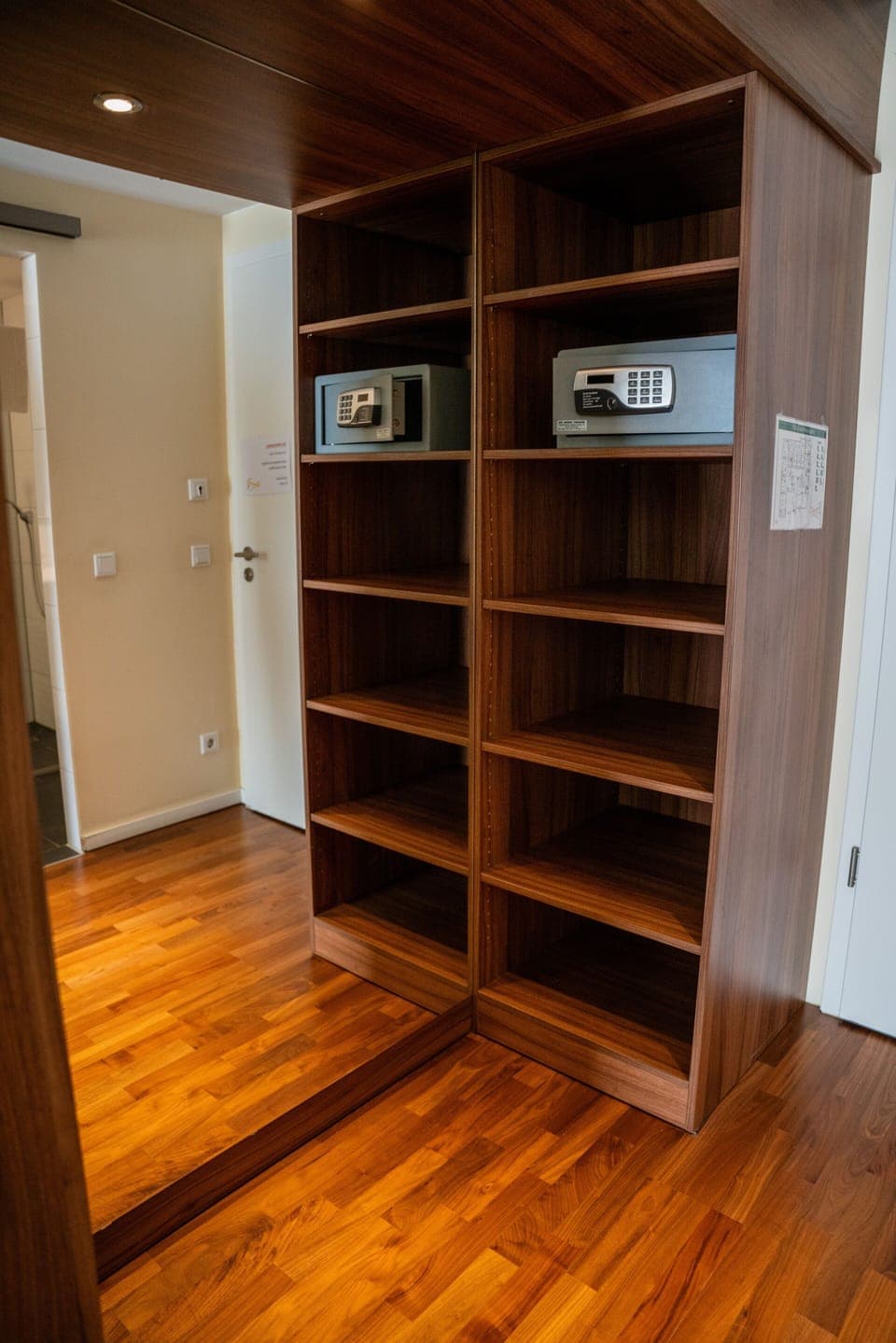 Comfort Suite, Accessible, Ensuite | In-room safe, desk, laptop workspace, blackout drapes