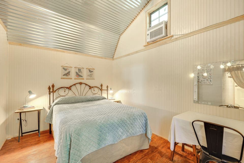 House (1 Bedroom) | Interior