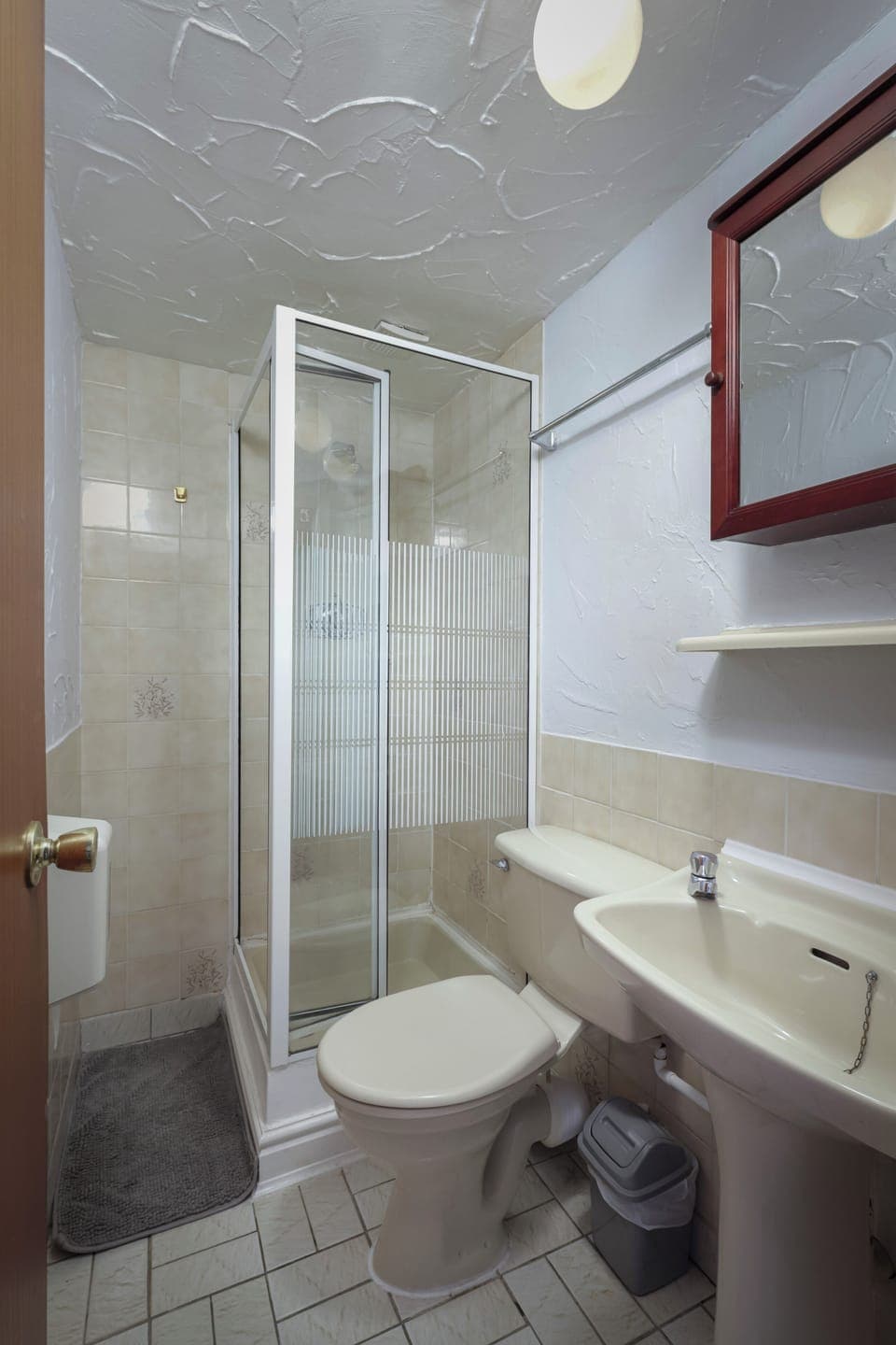 Shower, towels, soap, shampoo