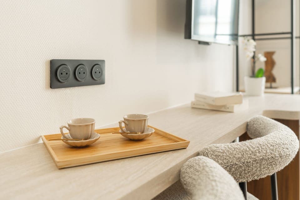 Superior Studio | Living area | 80-cm plasma TV with digital channels