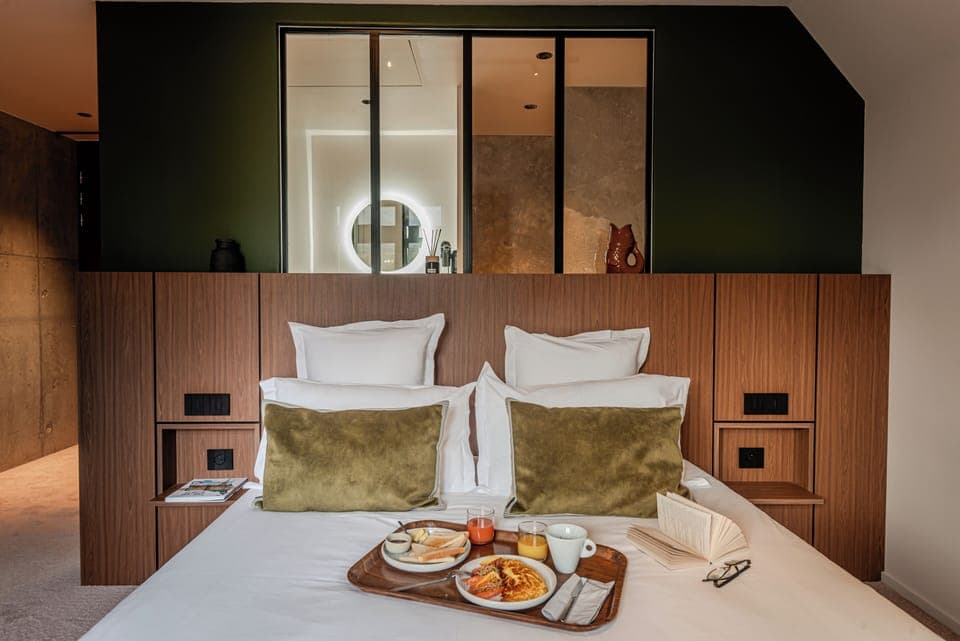 Deluxe Room, Partial Sea View | Premium bedding, laptop workspace, blackout drapes, soundproofing