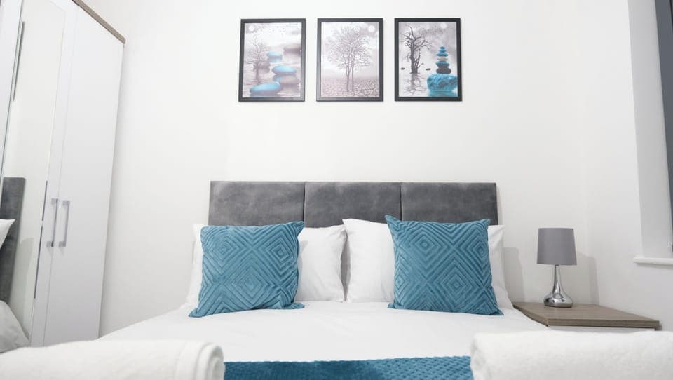 House | 3 bedrooms, free WiFi, bed sheets