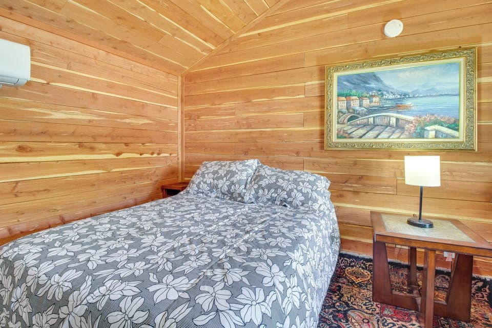 House (1 Bedroom) | Interior