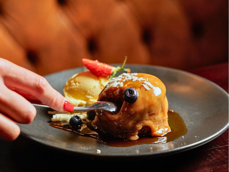 Breakfast, lunch, dinner served; Modern European cuisine 