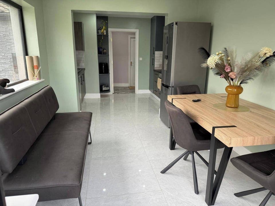 Cottage | Dining