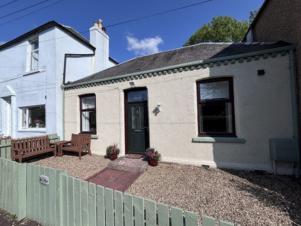 Cottage | Exterior