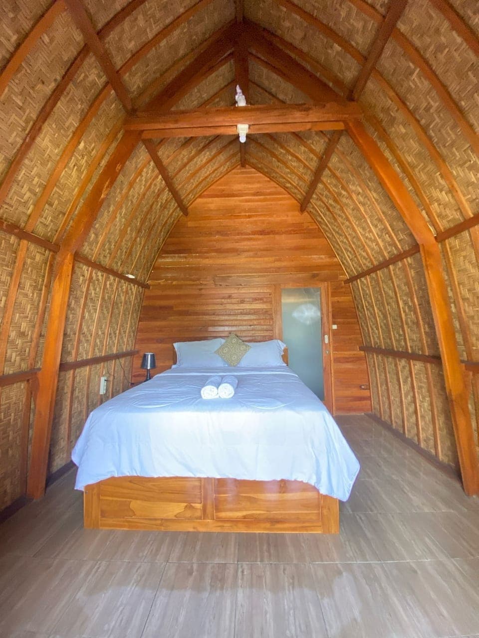 Deluxe Double Room, Pool View | In-room dining