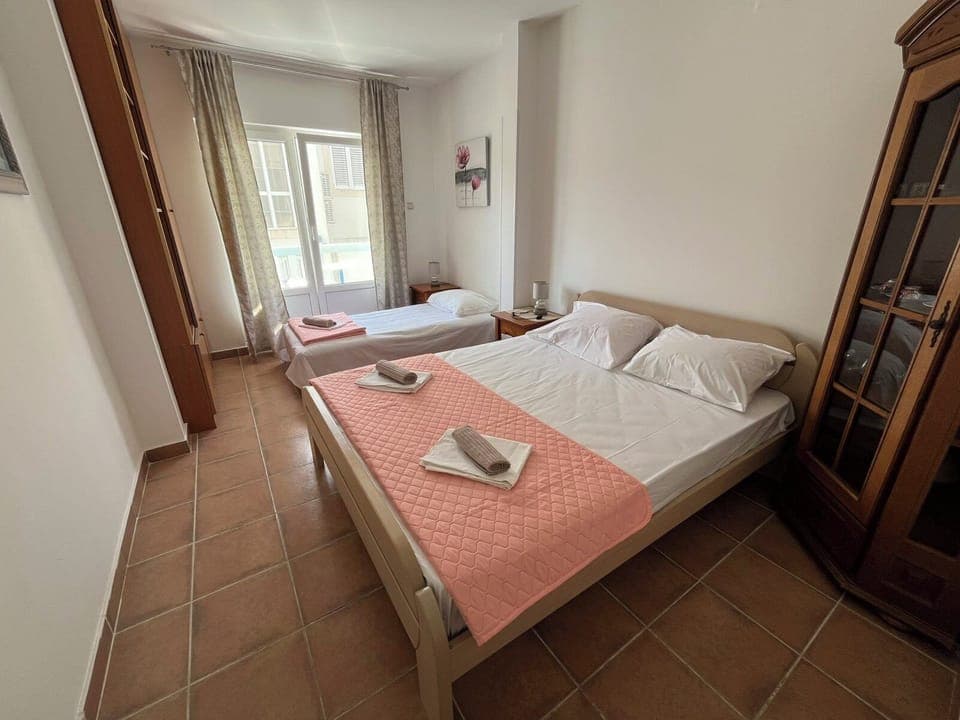 Comfort Apartment, Balcony, Courtyard View | Free WiFi