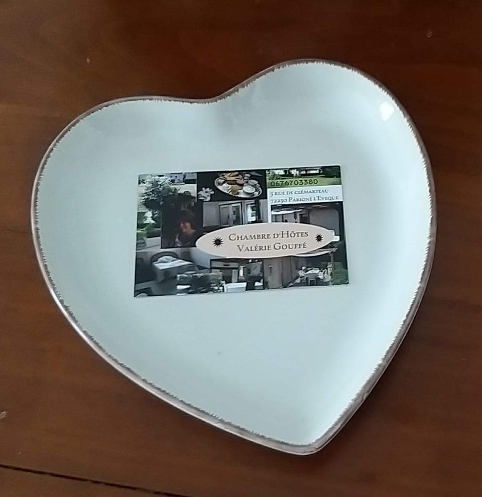 Standard Double or Twin Room, Garden View | Iron/ironing board, free WiFi