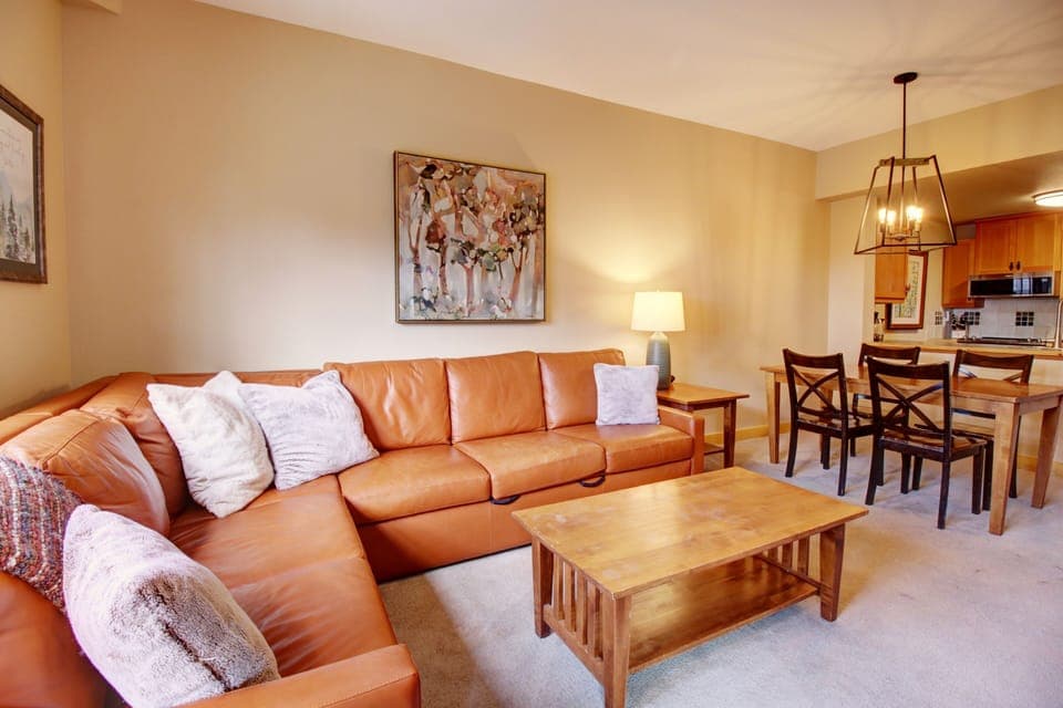Condo, 1 Bedroom | Living area