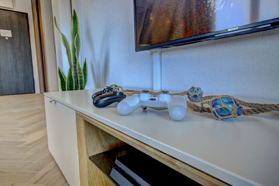 Comfort Apartment | Iron/ironing board, free WiFi