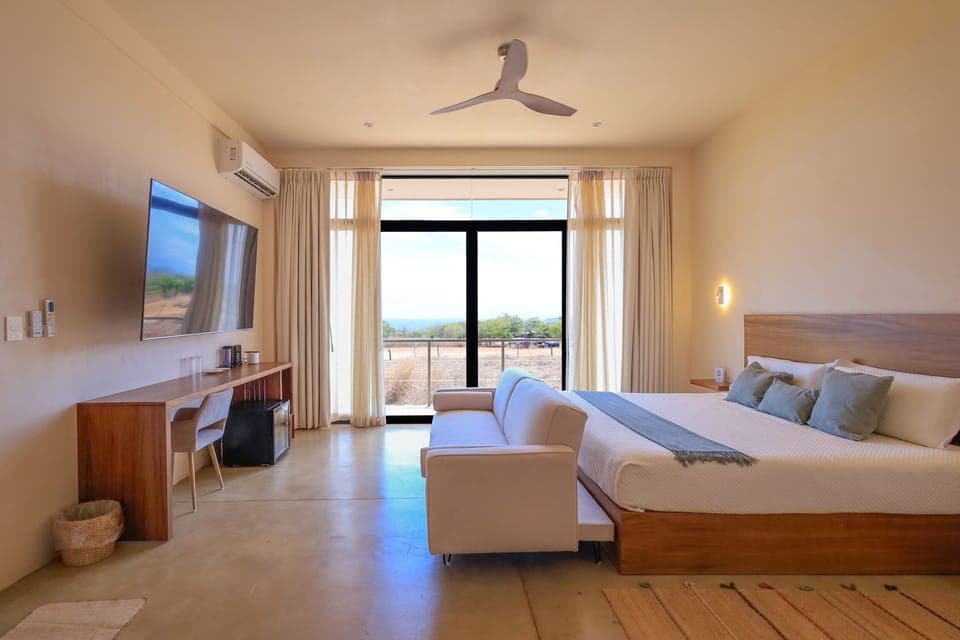 Luxury Room, Balcony | Individually decorated, individually furnished, desk, blackout drapes