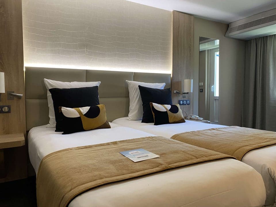 Standard Room, 2 Twin Beds | Premium bedding, in-room safe, individually furnished, desk