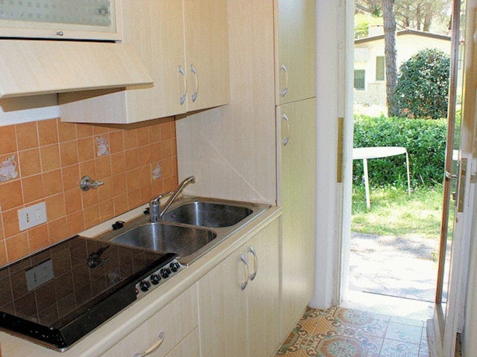 Villa, 2 Bedrooms, Patio, Garden View | Private kitchen