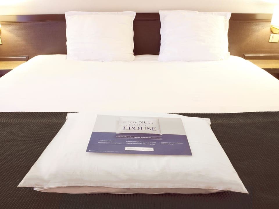 In-room safe, desk, blackout drapes, soundproofing