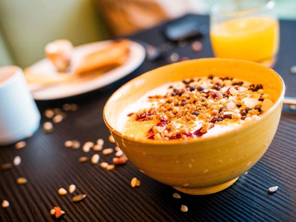 Daily buffet breakfast (EUR 11 per person)