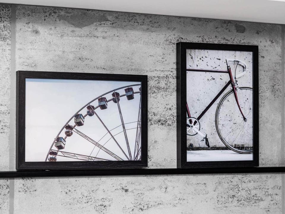 Desk, laptop workspace, free WiFi, bed sheets