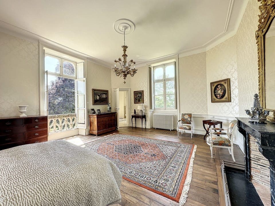 Luxury Room, 1 King Bed, Garden View | Iron/ironing board, free WiFi