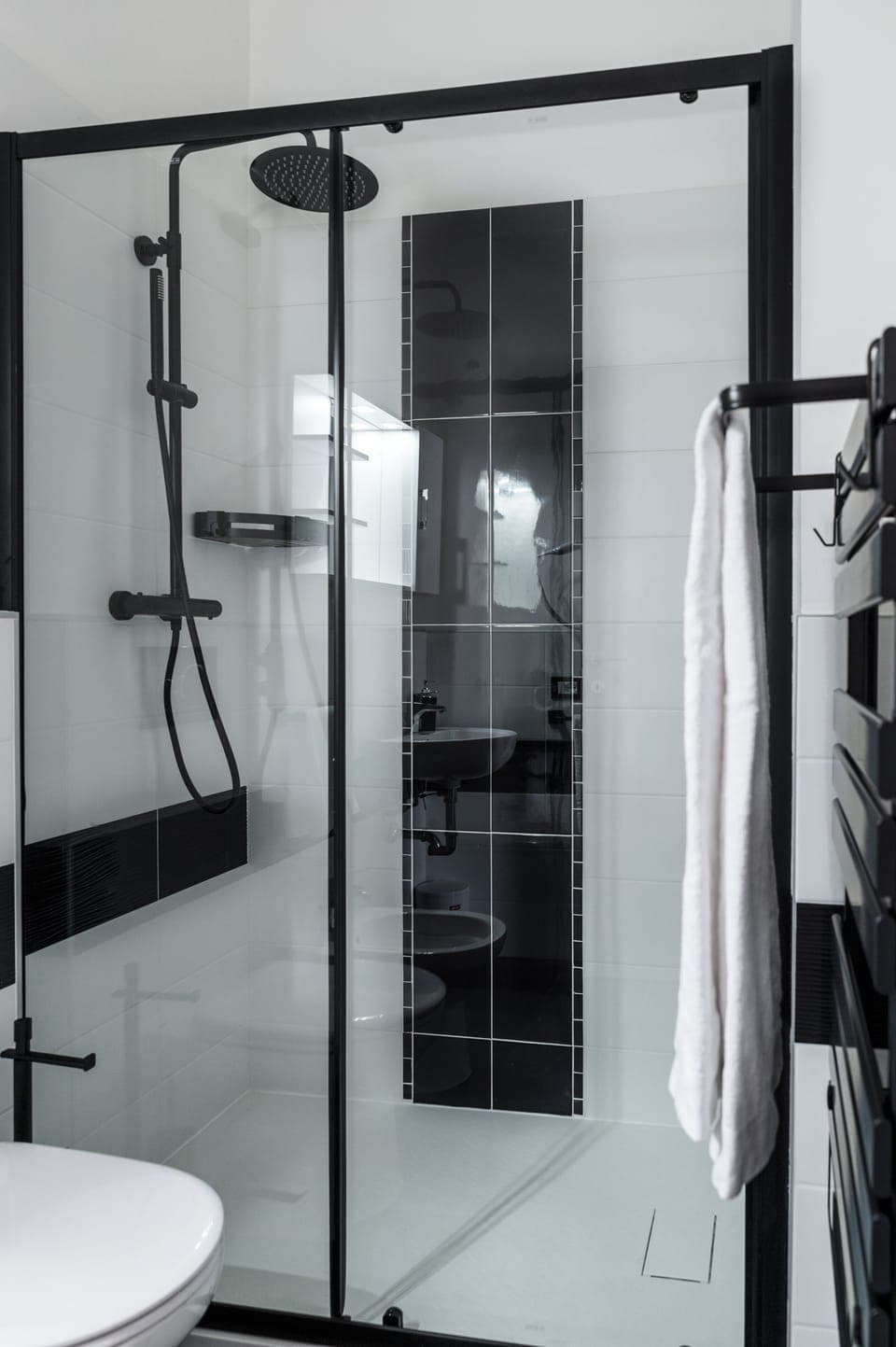 Triple Room | Bathroom | Shower, hair dryer, towels, soap