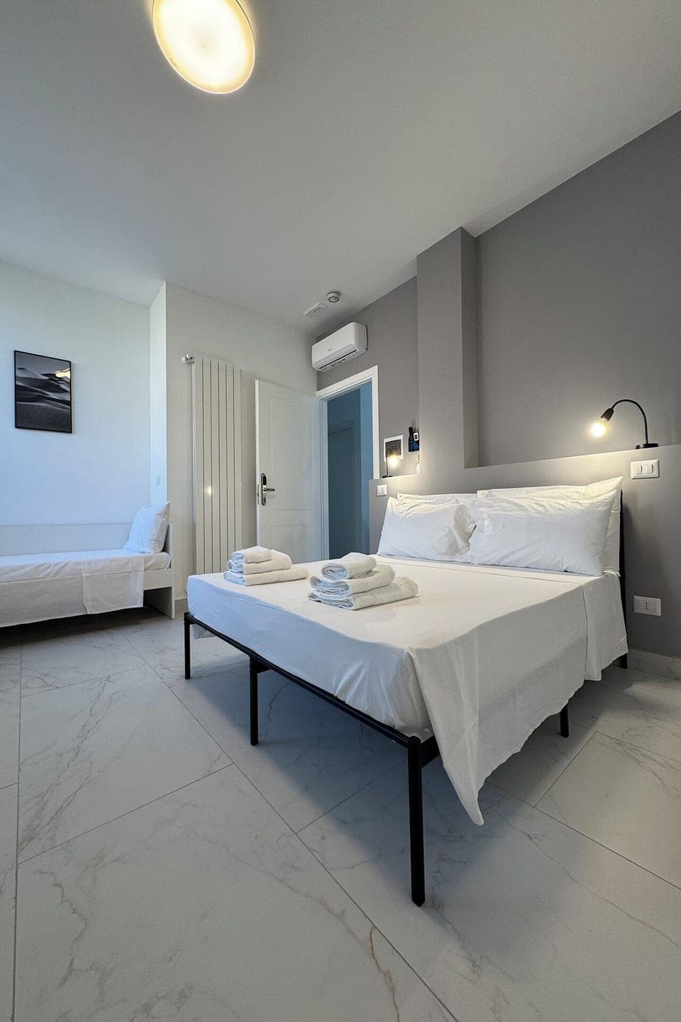 Deluxe Triple Room, Non Smoking, Private Bathroom | Bathroom | Shower, free toiletries, hair dryer, towels