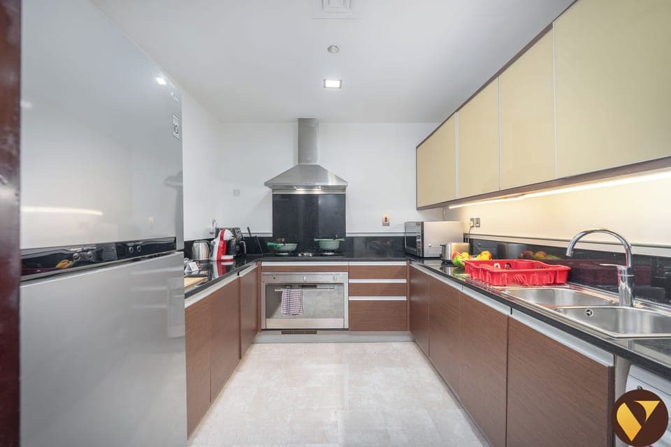 Luxury Apartment, Balcony, Sea View | Private kitchen | Full-size fridge, microwave, oven, stovetop