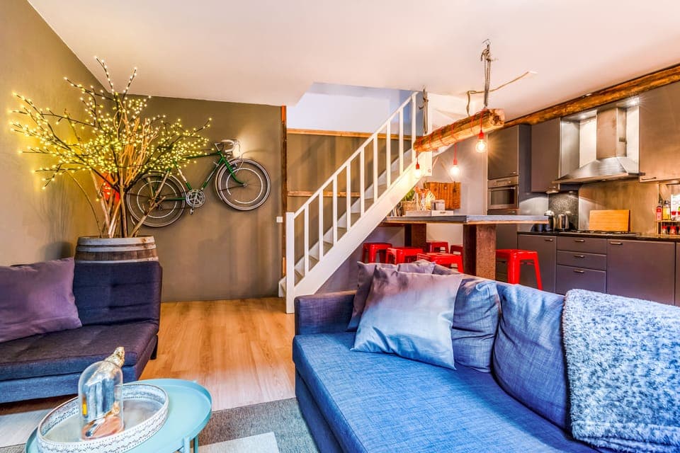 House, 2 Bedrooms, Pets Allowed | Living area