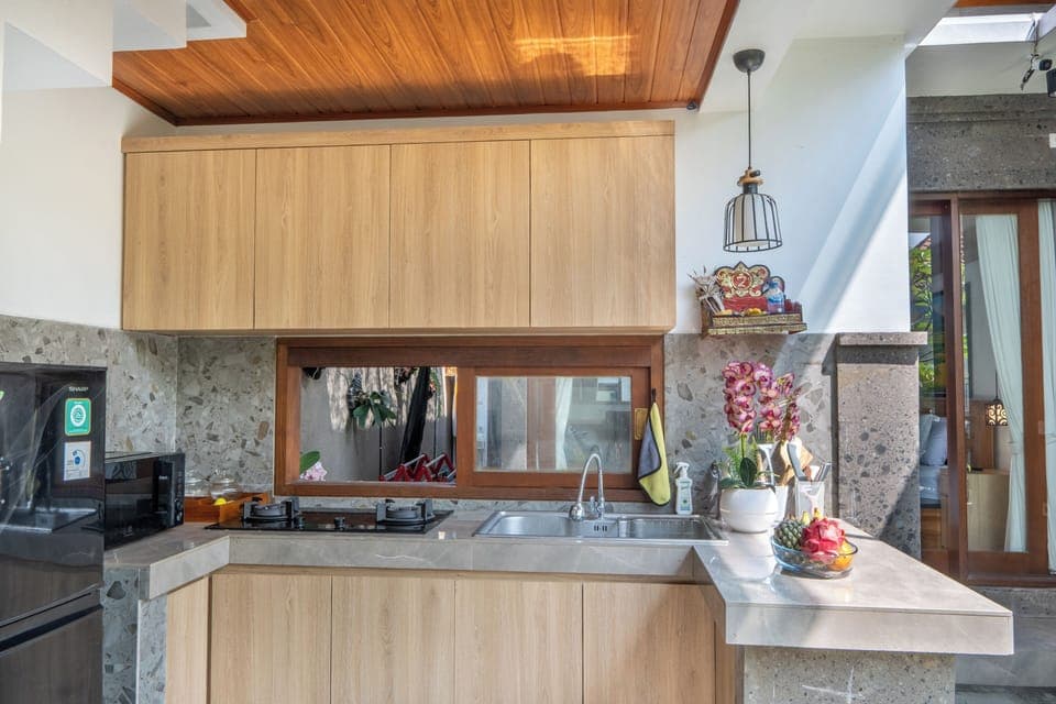 Family Villa, Balcony, Garden View | Private kitchen