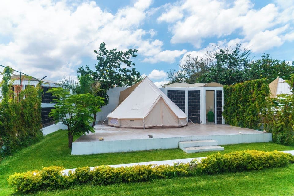 Deluxe Room | Individually furnished, desk, free WiFi, bed sheets