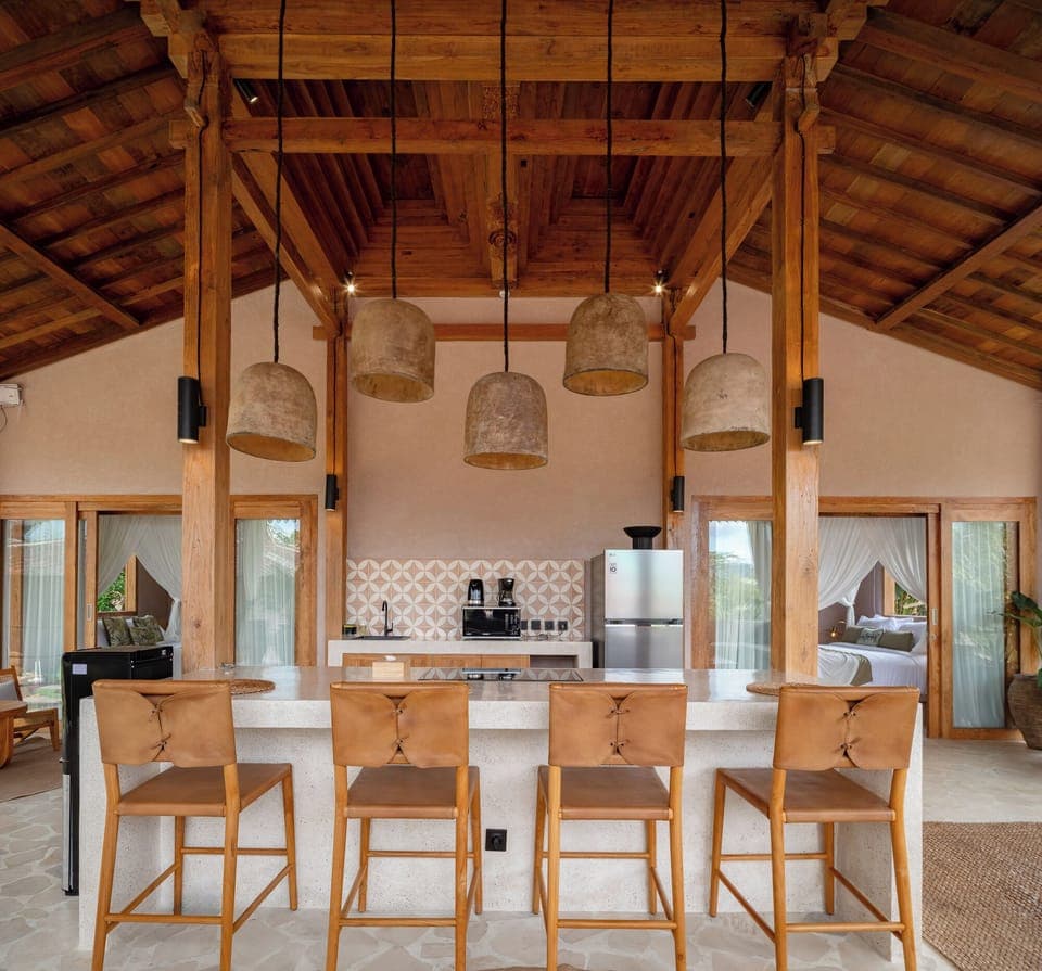 Deluxe Villa, Balcony, Garden View | Private kitchen