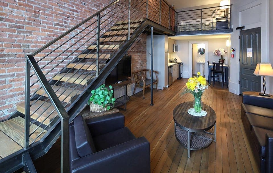 View Lofted Studio | Free WiFi, bed sheets