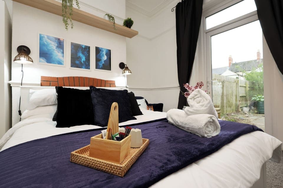 Desk, laptop workspace, soundproofing, iron/ironing board