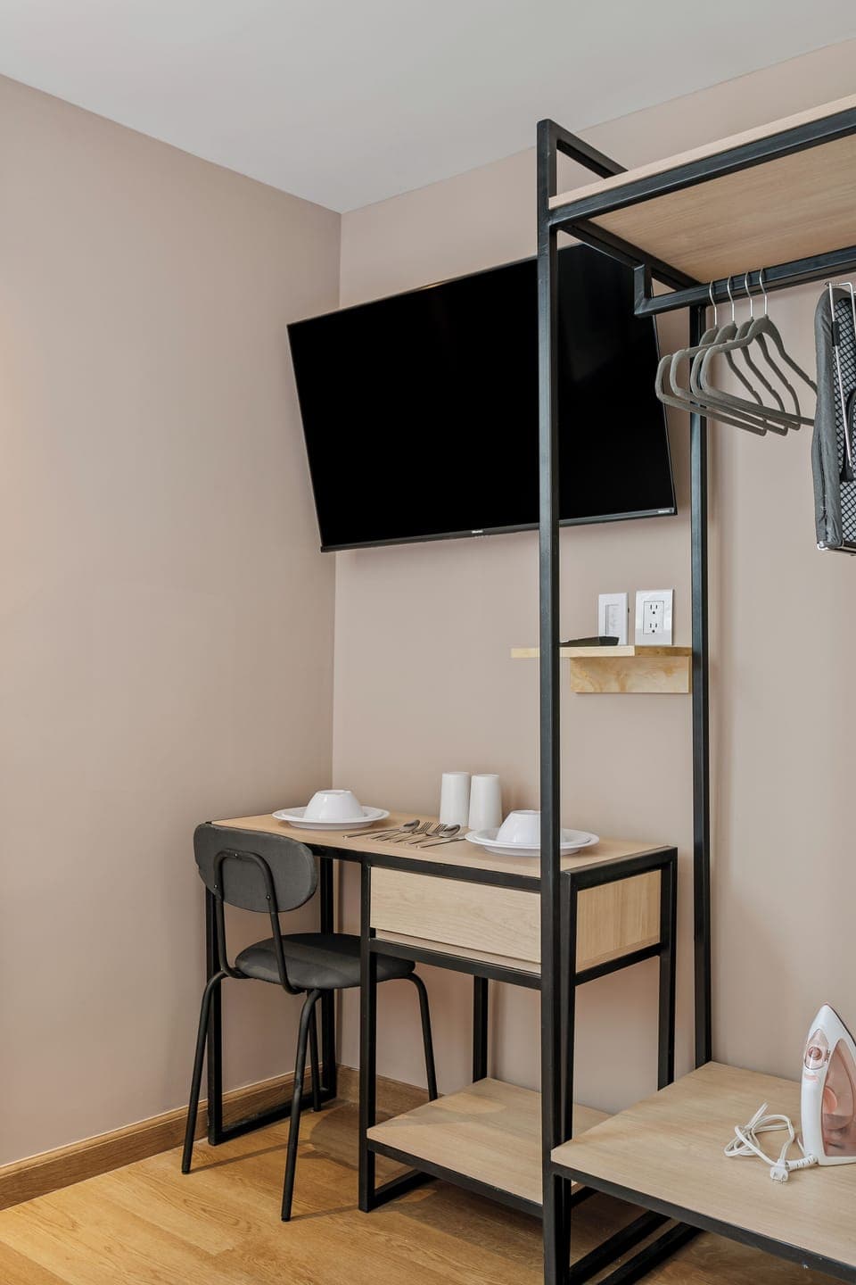 Premium Studio Suite | Wardrobe