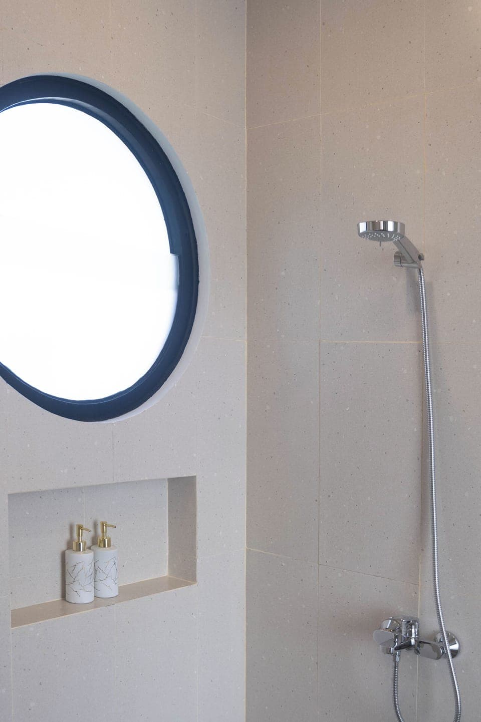 Shower, free toiletries, hair dryer, soap