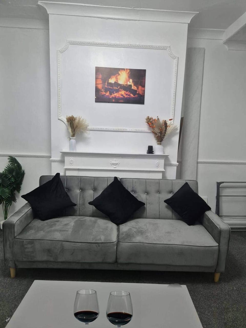 House, 3 Bedrooms, Smoking | Living room