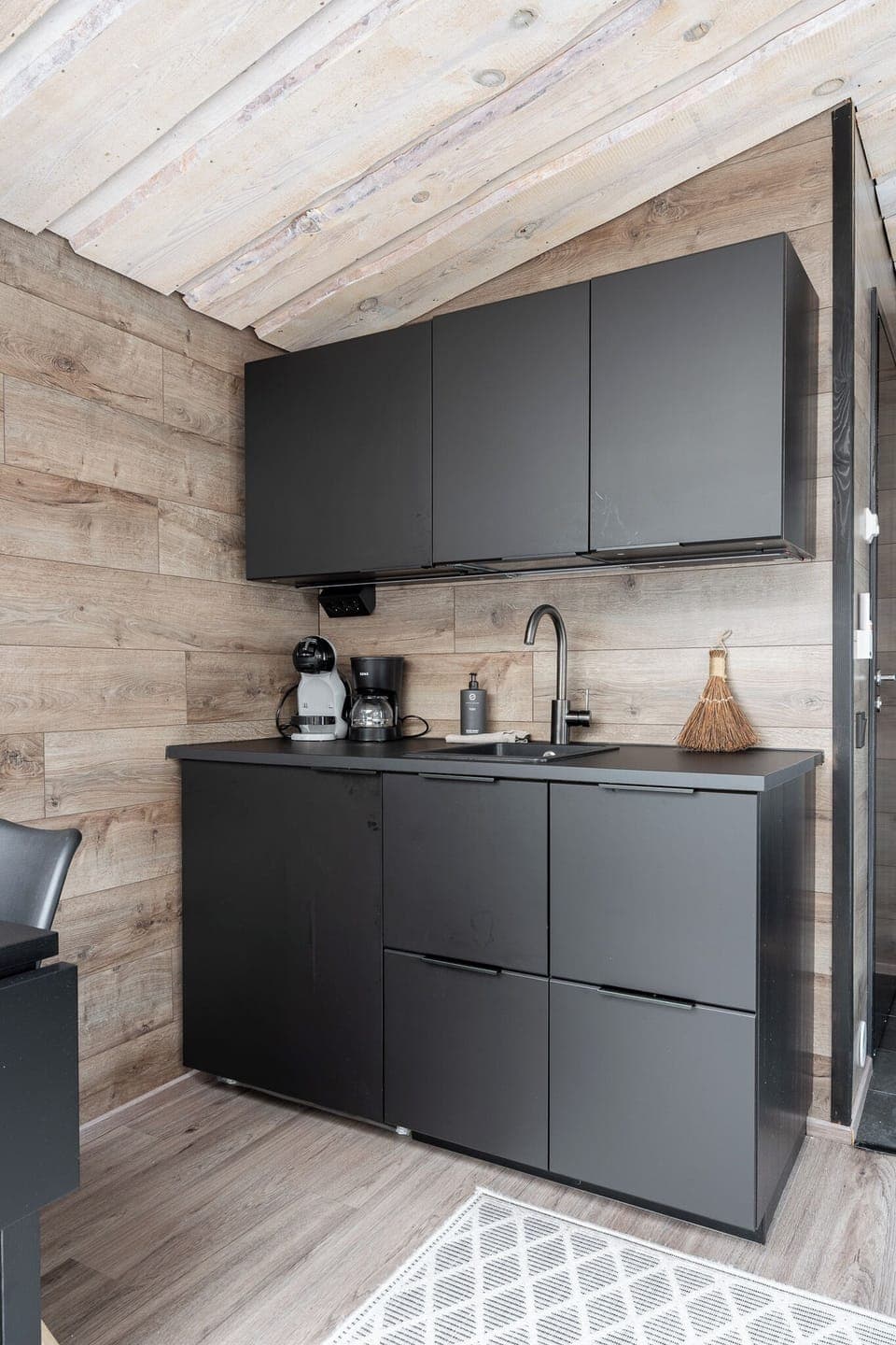 Studio, Lake View, Lakeside | Private kitchen | Mini-fridge, microwave, coffee/tea maker, cookware/dishes/utensils