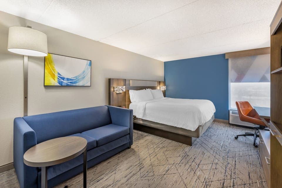 In-room safe, desk, soundproofing, iron/ironing board