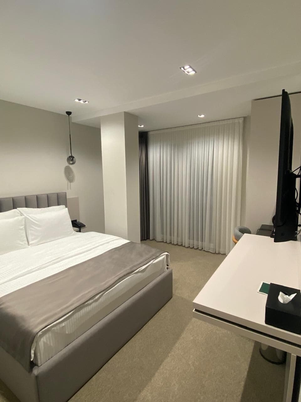 Comfort Double Room | Desk, laptop workspace, blackout drapes, iron/ironing board