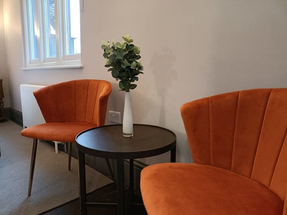 Deluxe Room, 1 King Bed | Free WiFi, bed sheets