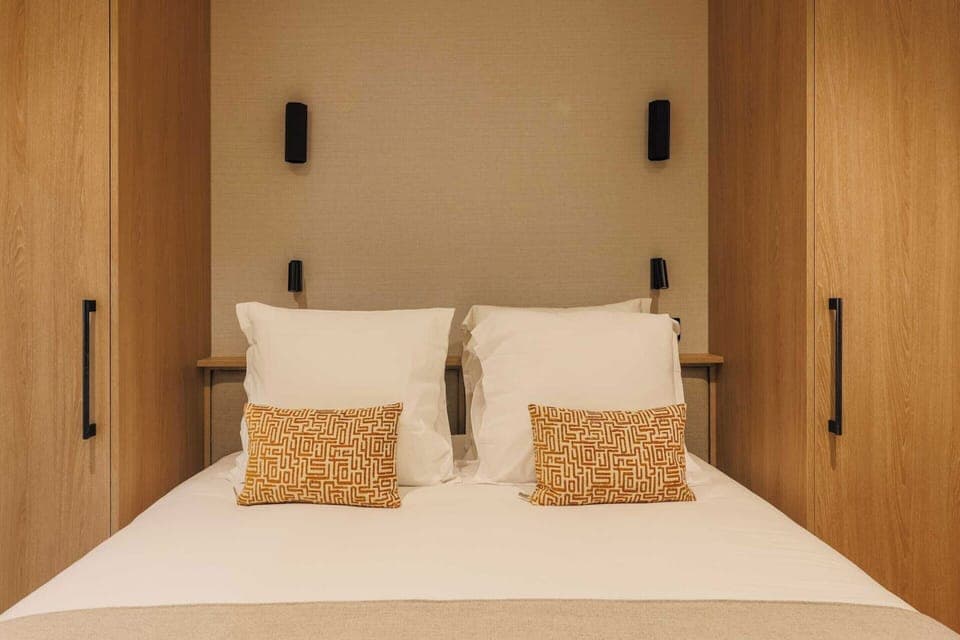 Apartment | 1 bedroom, laptop workspace, iron/ironing board, bed sheets