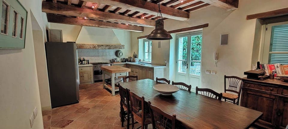 Villa, 5 Bedrooms, Private Pool, Garden View | Dining room