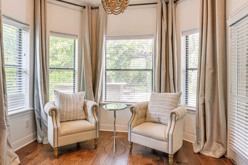 House (5 Bedrooms) | Interior